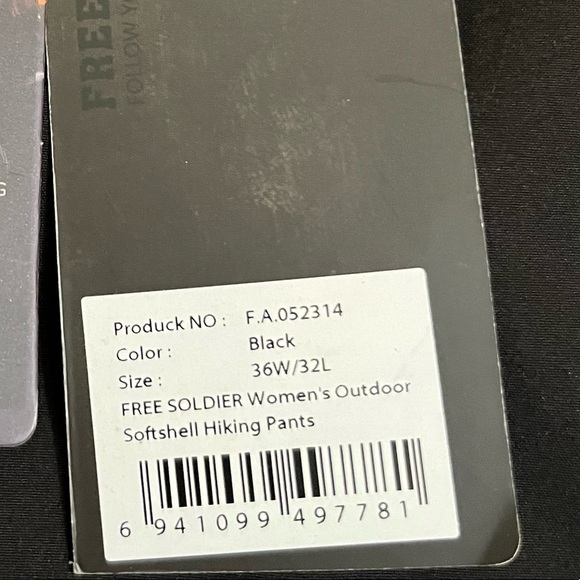 Free Soldier Women’s Black Outdoor Softshell Hiking Pants 36 x 32 NWT - Picture 14 of 14